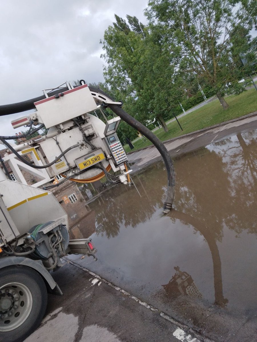SWDSLTD1's tweet photo. Our callout team attended Somerset yesterday to carry out flood removal which has forced this restaurant to close.  Flood water removed and recommendations passed to our client to prevent further damage. 
#teamworkworks #swdrainage #supaflex #floodresponse https://t.co/IigcgXNcJE