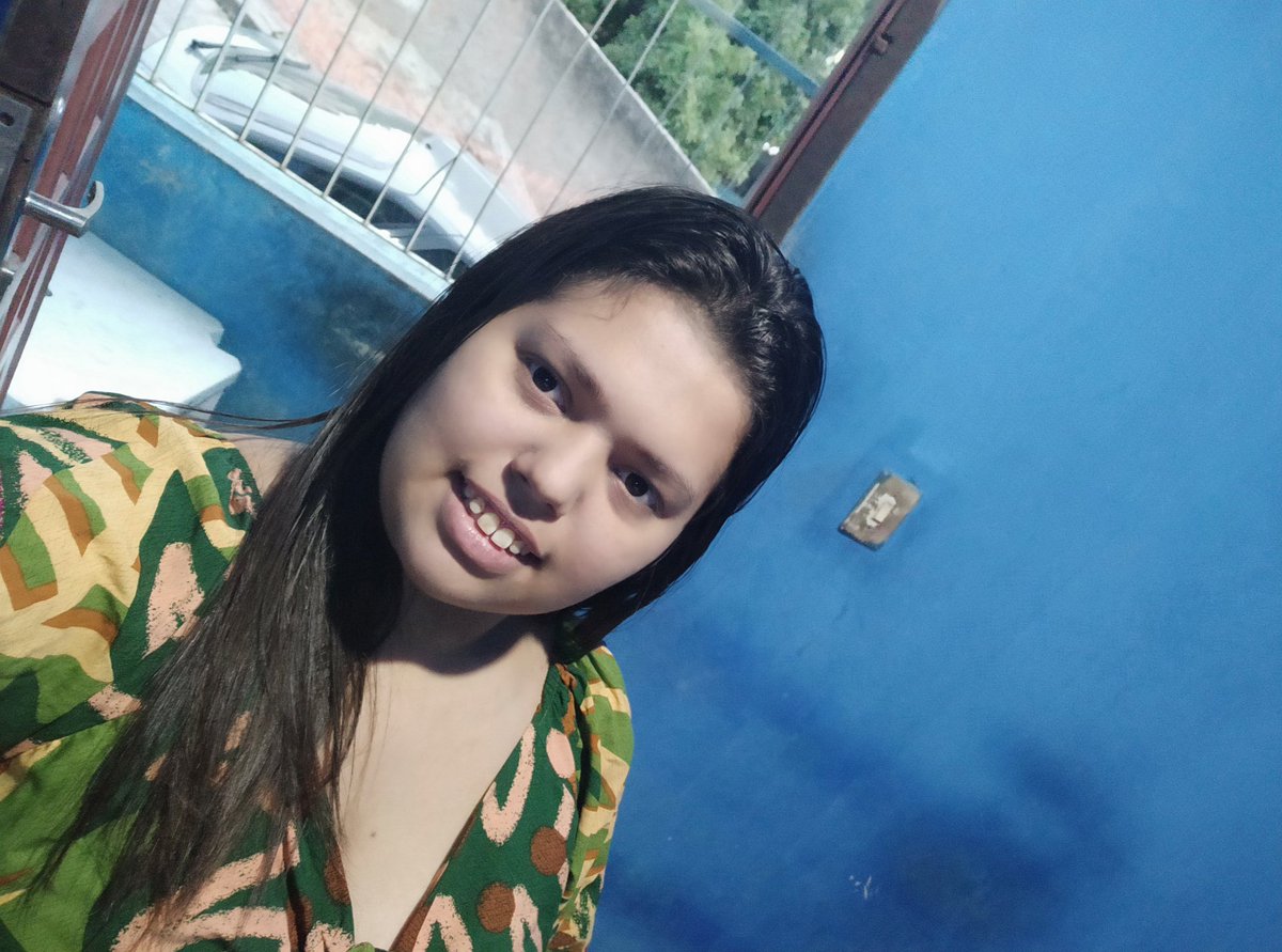 PaollaYoutube's tweet photo. Mais uma foto para atualizar 💖💖 https://t.co/eZpGTVHnlO
