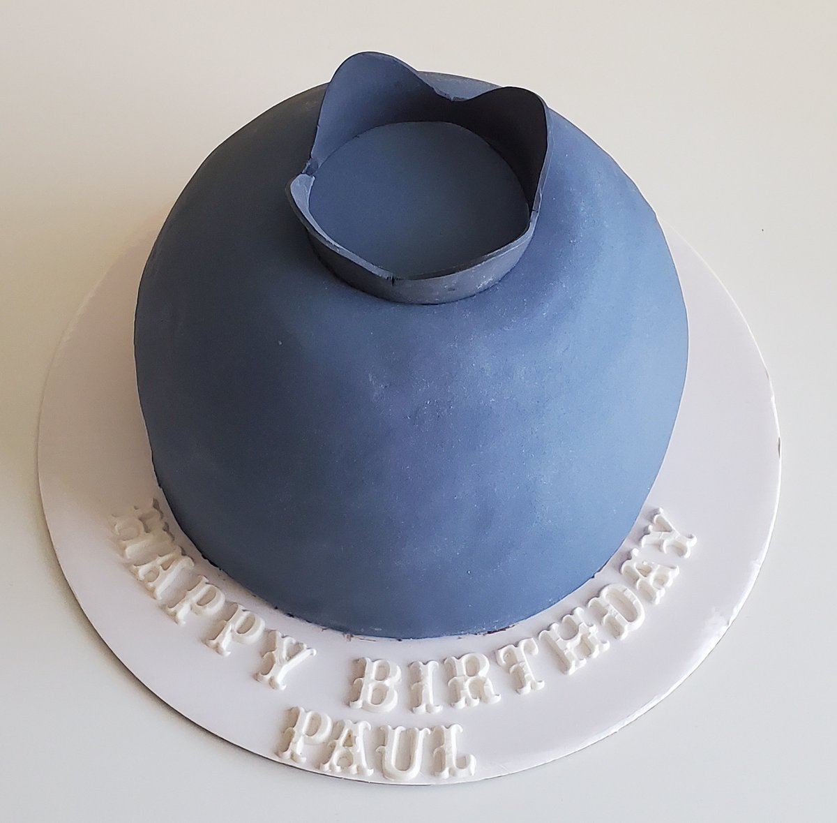 FalconglenFarms's tweet photo. This cake deserves a special post!
🫐 Shaped like a giant blueberry with chocolate layers, blueberry cheesecake and blueberry confiture filling 😋
🫐 Made with Falconglen Organic Blueberries, of course! 😉
DELICIOUS! 💙🫐💙⠀
https://t.co/qRpm5FqGPF https://t.co/eBBnznVL02