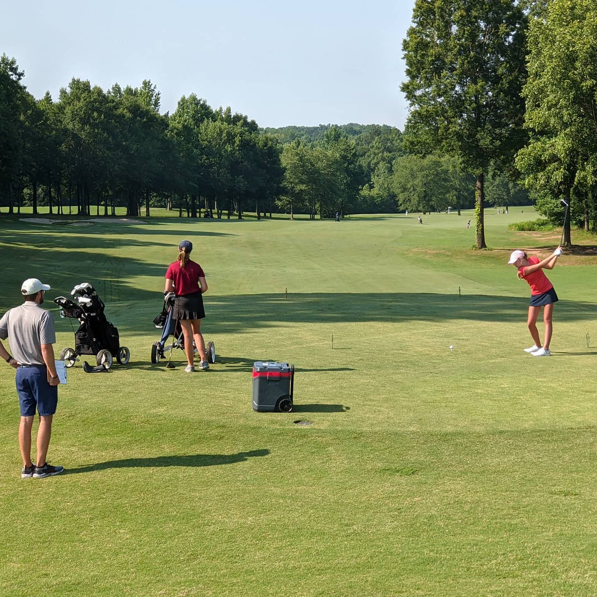 📷 by @northamjrgolf: Girls 15-18 groups ready for the challenge at the @thegeorgiaclub Summer Classic!