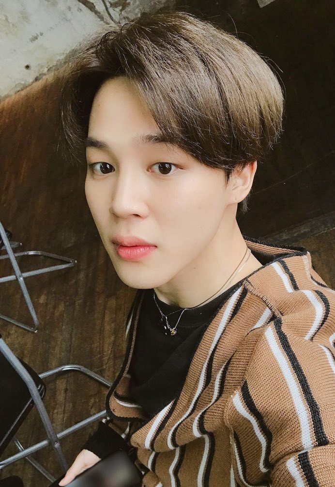AngelaIreneCam2's tweet photo. 💜 Ꮮᥣꫀgᥲ᥉tꫀ ꫀᥣ díᥲ เᥒdเᥴᥲdꪮ ᥡ dꫀ᥉dꫀ ᥲᥣᥣí ρꫀɾꪑᥲᥒꫀᥴꫀ᥉ ꫀᥒ ꪑเ ᥴꪮɾᥲᤁóᥒ 💜 #박지민 #PARKJIMIN #JIMIN #JIMINNIE #MINIE #CHIMCHIM
#방탄소년단
#ARMYSelcaDay  #BTS #BTSARMY @BTS_twt 😍💜 https://t.co/hCgKEgDOsy