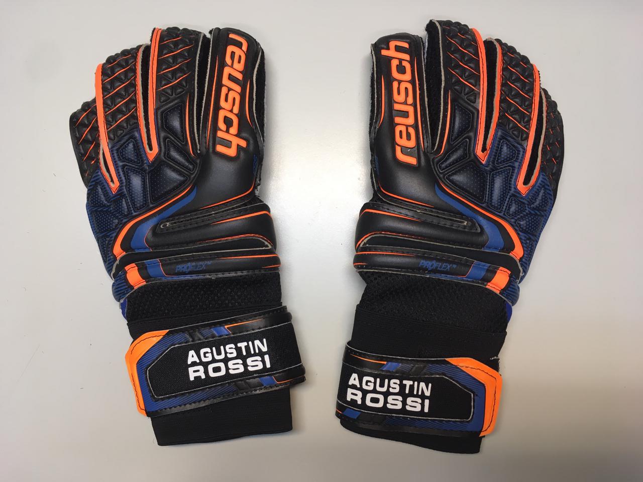𝐁𝐚𝐫 𝐃𝐞𝐩𝐨𝐫𝐭𝐢𝐯𝐨 on Twitter: Este viernes sorteamos un par de guantes similares a los que utiliza Agustín Rossi, el arquero de Boca Juniors. Para participar simplemente RT a este