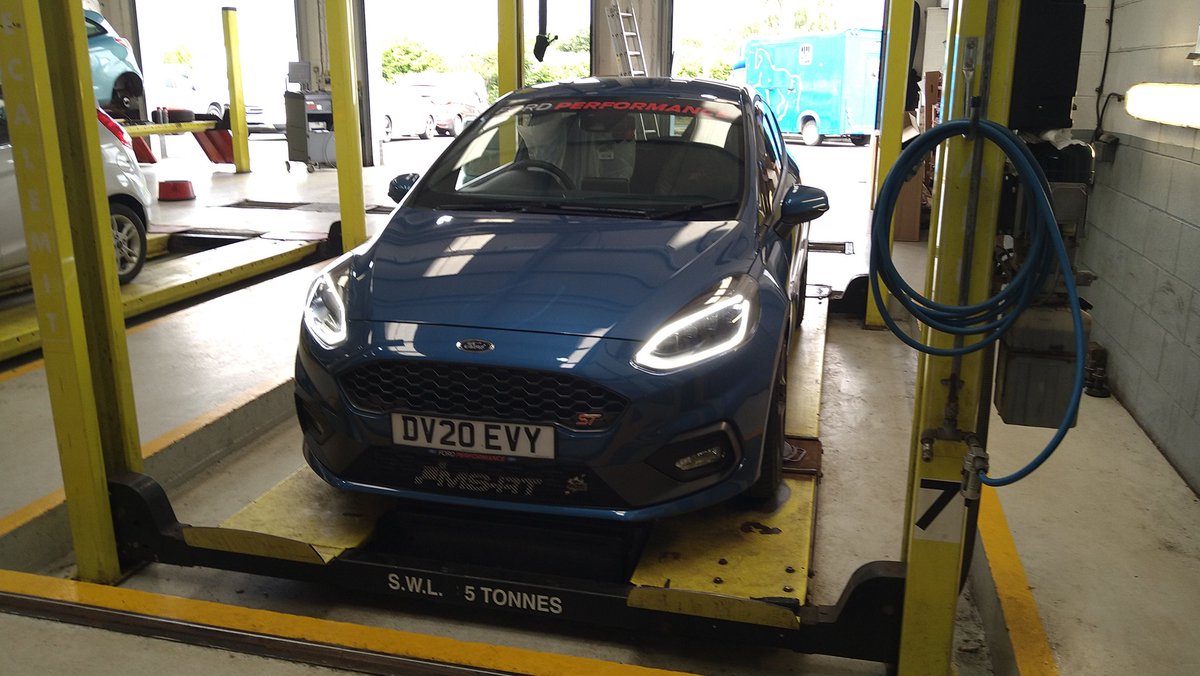 AlanBradbury211's tweet photo. Charlotte had her First Service today at Blackhursts Garages £62.08. ready for her next road trip in a few weeks time thanks everyone at G Blackhursts &amp; Son Whitchurch. #fordfiestast #stfiesta #ford #forduk #performanceford 🏁🏆 https://t.co/19vfvTyAME