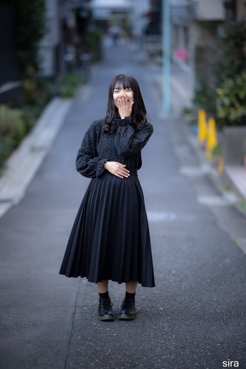 Sira 今日から展示に参加しております 七海羽叶 ななみわかな さんを壁面に飾ってもらいました ルーニーさんに額装お願いしてスタッフの方に設営お願いしちゃってるので自分でも見に行くのが楽しみ Petit撮影会1周年記念写真展 プチ展