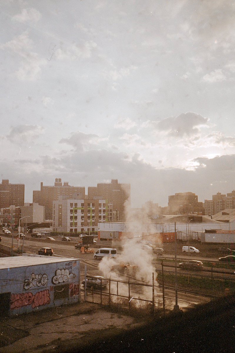 ckendallgarrett's tweet photo. kodak gold in brooklyn https://t.co/gSuqPyCTVJ