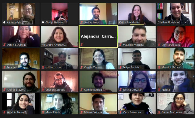 patrimoniocl's tweet photo. [Seguimos trabajado con @ServicioPais a los largo de todo #Chile] 👋👋👋

Emotiva capacitación sobre la gestión pública del Patrimonio cultural inmaterial a @superarpobrezab #Biobío y diálogo entre cultoras del #PatrimonioCulinario y el equipo Servicio País. https://t.co/jxC8DbZy1Q