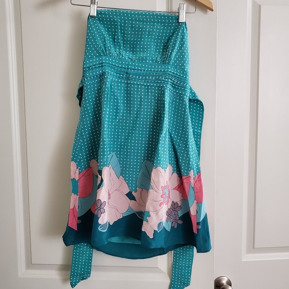 Theodora_Reigns's tweet photo. So good I had to share! Check out all the items I'm loving on @Poshmarkapp #poshmark #fashion #style #shopmycloset #mbym #matildajane #boutique: https://t.co/0AYJXUsCID https://t.co/zd5N4lHowH