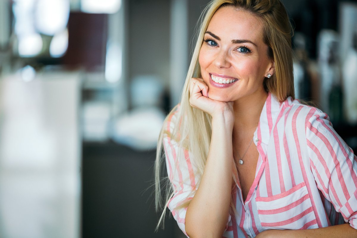 Are you concerned with the appearance of your teeth? If there's anything holding you back from sharing your smile with the world, come and visit Dr. Michael Pauls Inc.
drmichaelpauls.com
#dentalVisit #generalDentistry #dentist #dentalExam