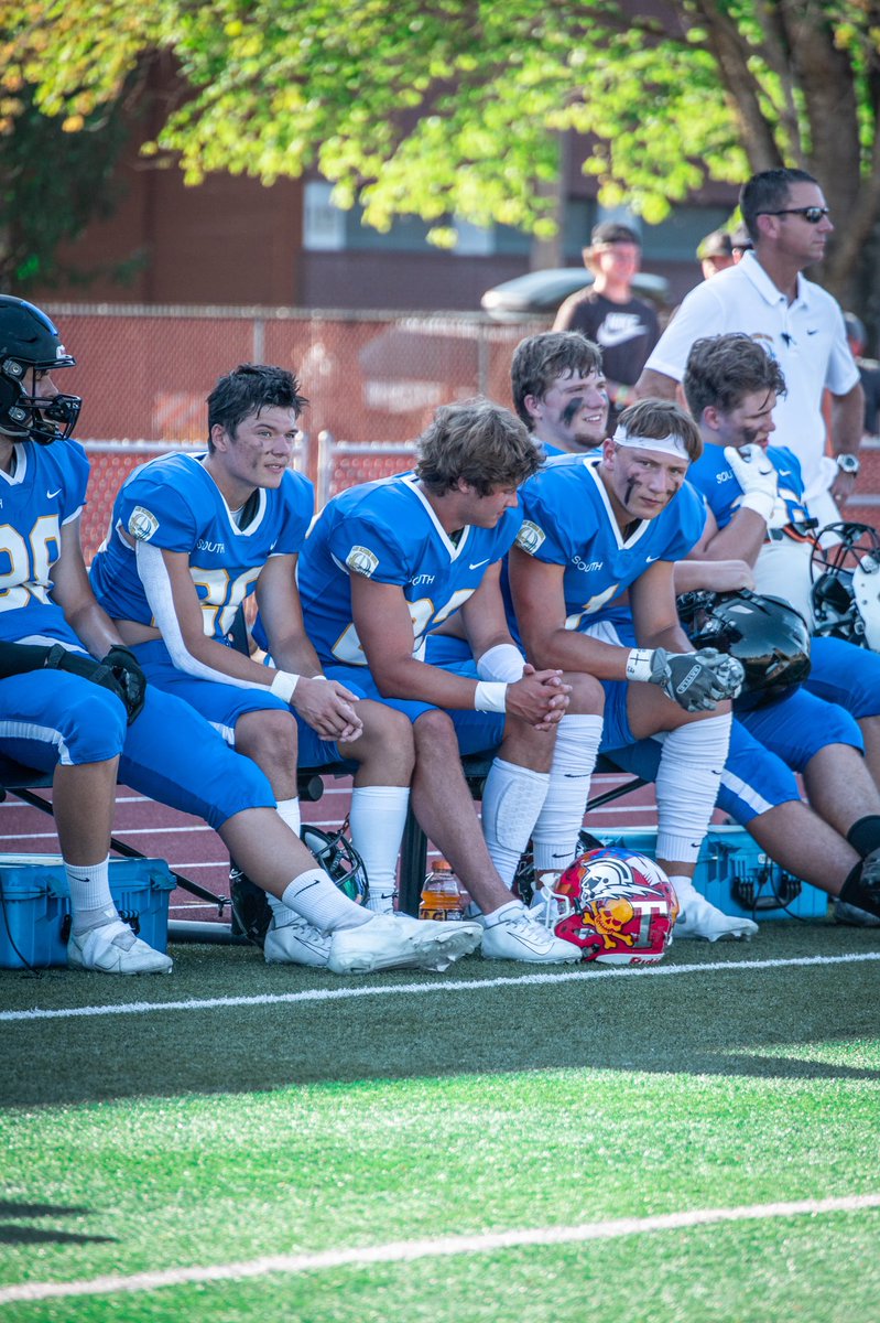 Entitled Network tweet media