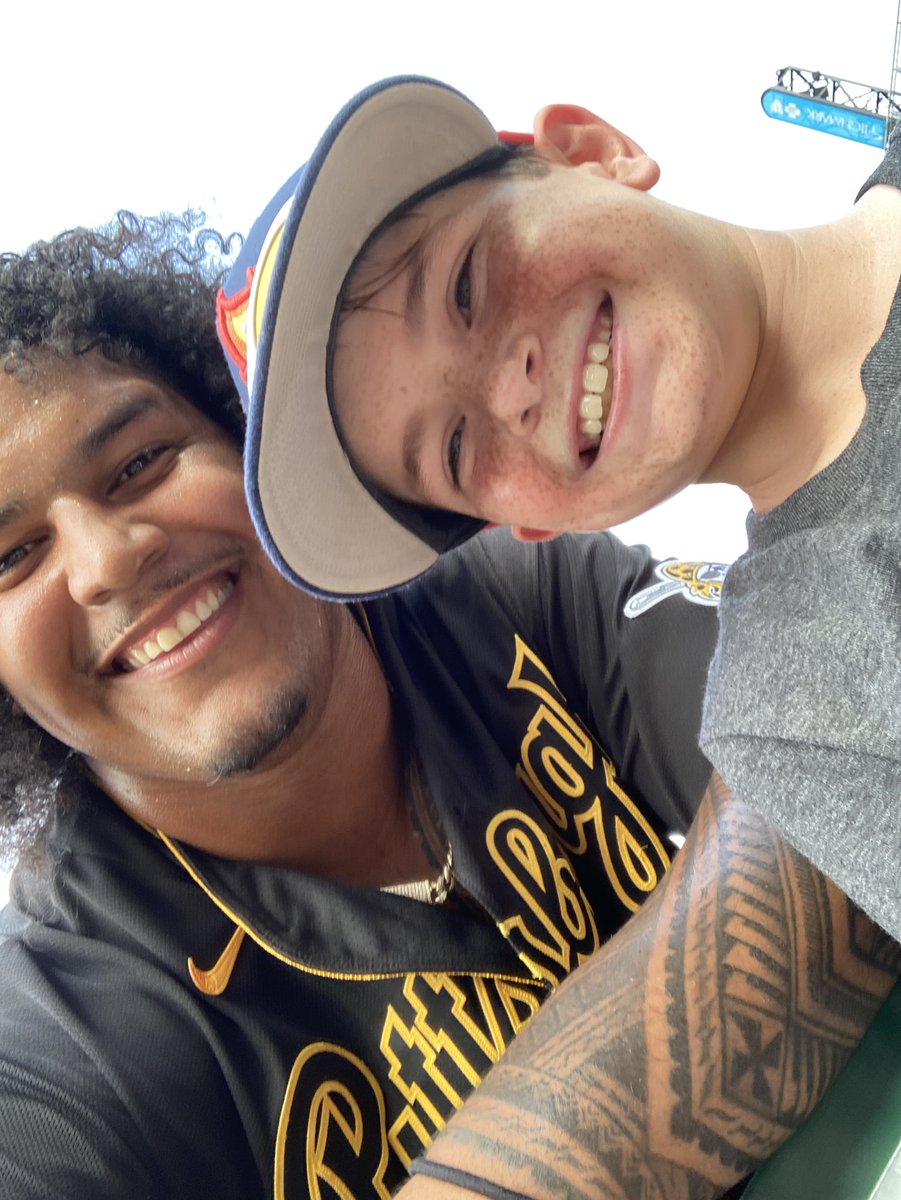PhillyPhanJr6's tweet photo. @ZBNFL thanks for the selfie. Good luck this season! https://t.co/U2ks14b4jx