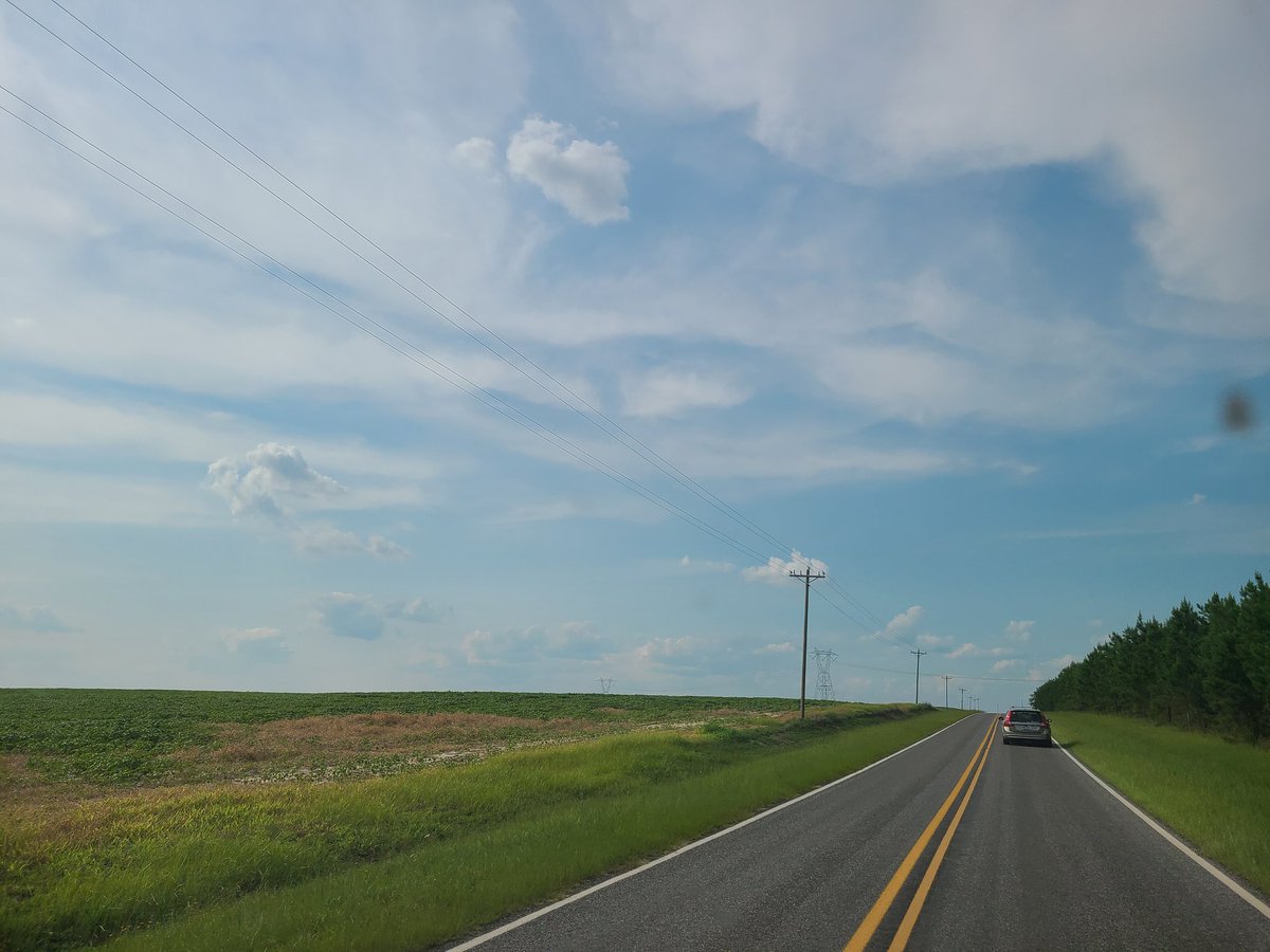 With150's tweet photo. We made it to both Florida and Georgia without any major issues. My window is having a slight issue when I try to put it back up and my AC is still at about 70% functioning. 
#cheapcarchallenge #Ford #f150 #10gen https://t.co/tqaSCFb6oq