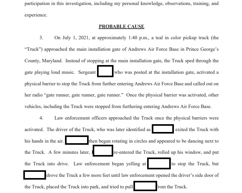 MacFarlaneNews's tweet image. ALERT:  About there hours after President Biden departed Joint Base Andrews for Miami on Thursday, there was a &quot;gate runner&quot; at the military base

Per court filings, the man sped thru main installation gate, blasting music, disregarded orders, assaulted police who stopped him