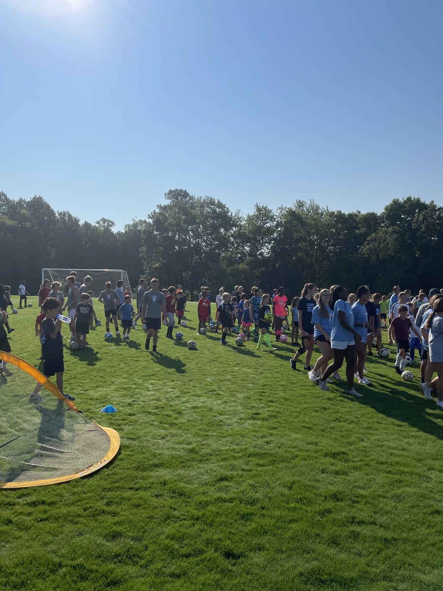 ChapinMSoccer's tweet photo. Fun first day of camp @IrmoChapinRec Crooked Creek Park with the future and present stars of @ChapinMSoccer @chapinsoccer https://t.co/dZv2MKrpq0