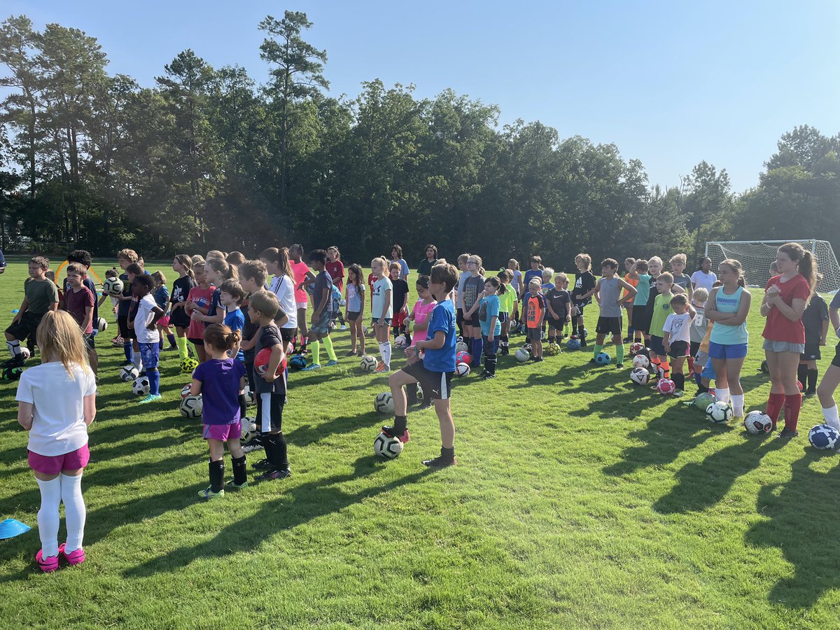 ChapinMSoccer's tweet photo. Fun first day of camp @IrmoChapinRec Crooked Creek Park with the future and present stars of @ChapinMSoccer @chapinsoccer https://t.co/dZv2MKrpq0