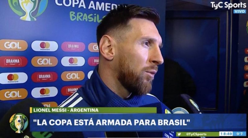 JOEBRYON's tweet photo. tmr arbitro chileno la weba se paso el tiempo HDP!! estos Varzil varsil #varsil #varzil vayase la mda #PeruvsBrasil https://t.co/7Z4g8RVeyA