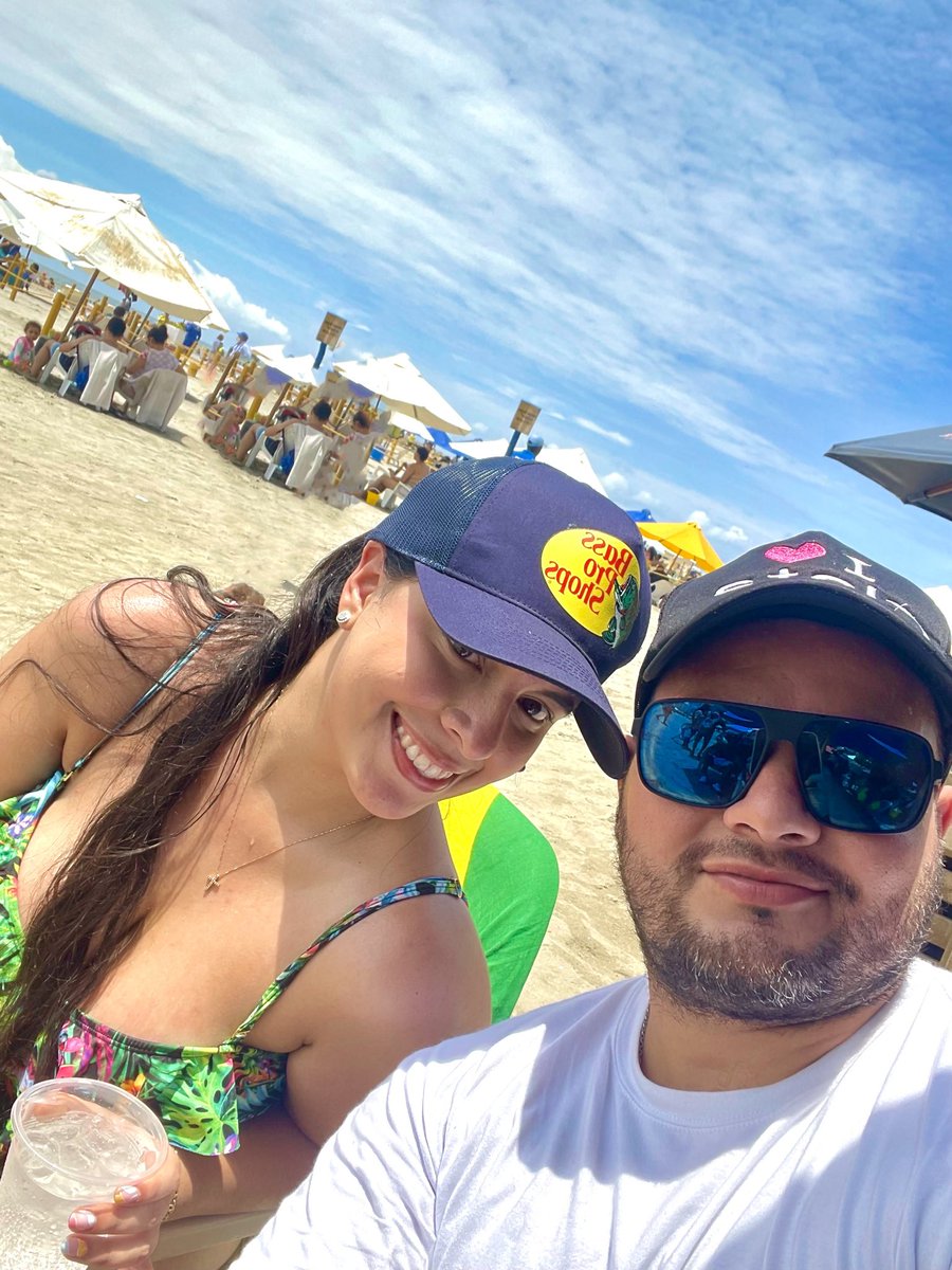 pamorenoa's tweet photo. El mejor fin de semana del mundoβ₯οΈπ #Almost2years Β‘Te amo amor de mi vida! https://t.co/b1u72YnwXQ