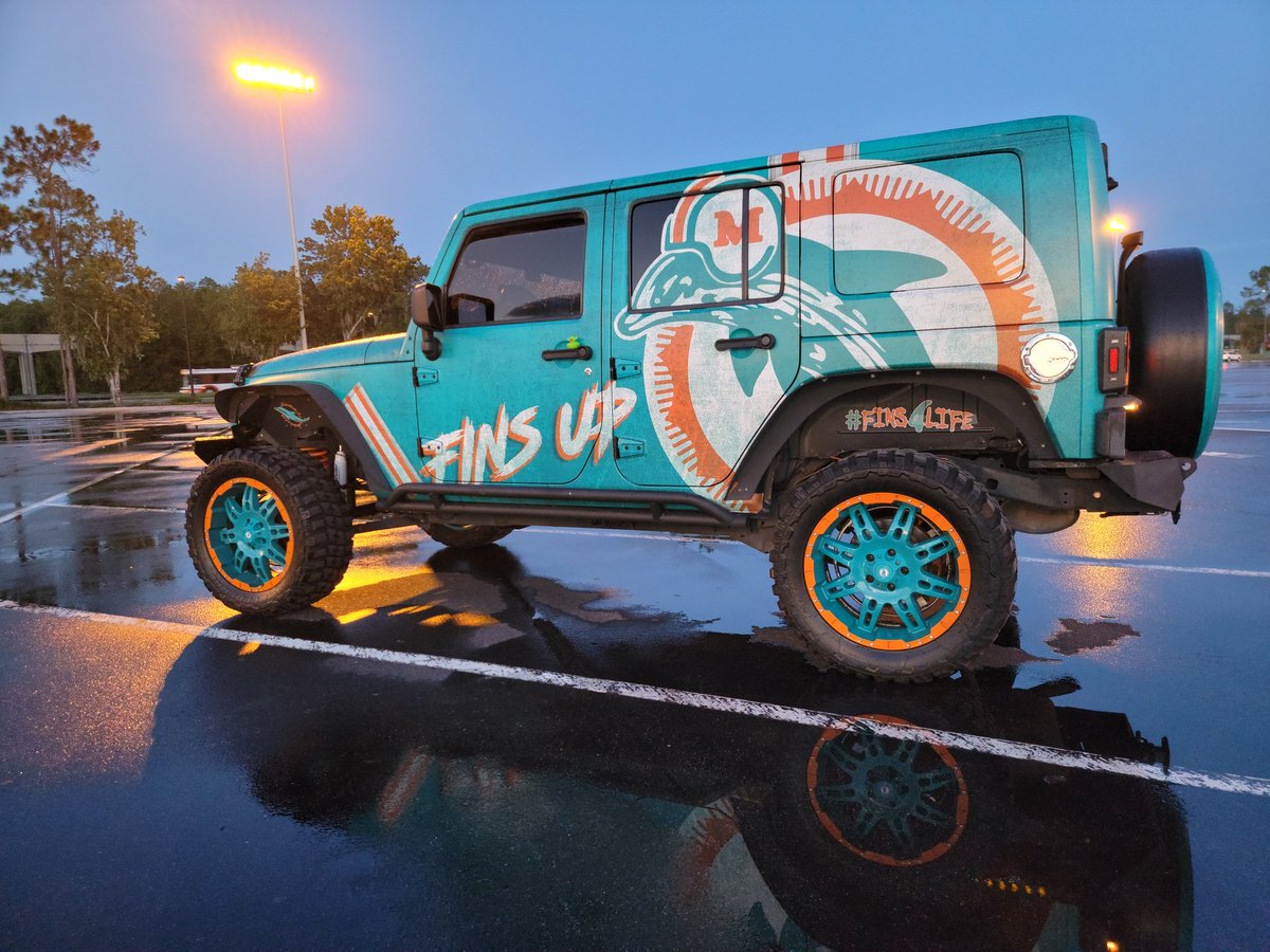 It's storming out here but a little rain won't hurt. 
.
.
.
#Miami #Dolphins #Finsup #Fins4life #jeeplove #jeeplife #liftedjeeps #wrangler