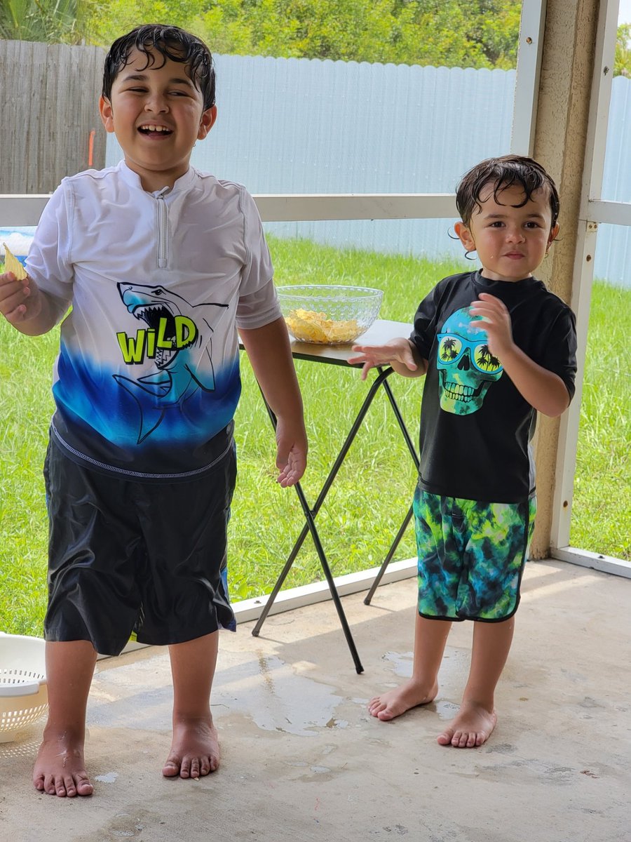 First week of #back2school! Finished my assignments, ahead of schedule at work and carving out time for myself. Ready to show my kids it can be done and that the only thing stopping you is yourself. They're my motivation for it all! TY <a href="/TMobile/">T-Mobile</a> for making it possible. #4thofJuly