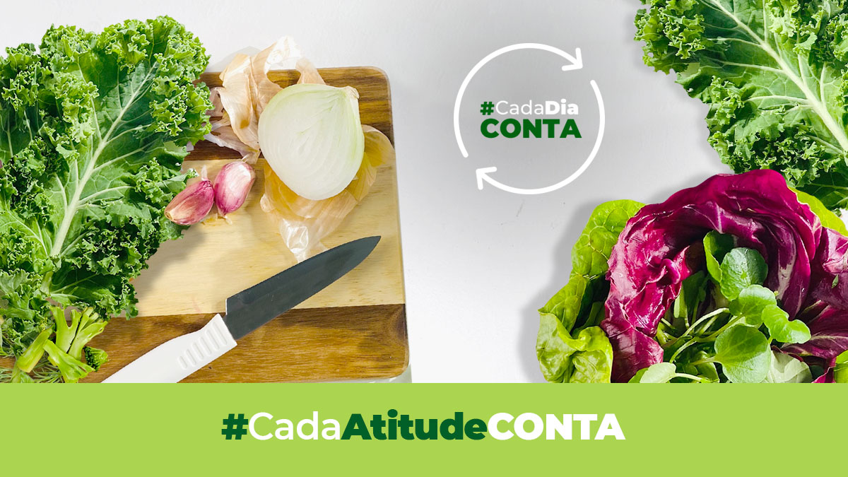 paodeacucar's tweet photo. Com um pouco de criatividade dá para aproveitar tudo. Cascas e talos viram caldos ou recheios de tortas e bolos. Bora evitar o desperdício? Confira mais dicas https://t.co/njiGfpOpsI 💚🥦🍌🍊 #FelicidadePodeSer #CadaDiaConta https://t.co/oZIzNob215