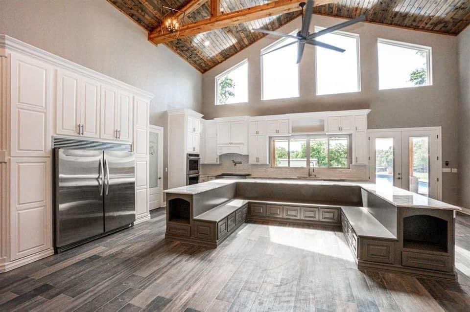 barndominium_us's tweet photo. This is really all I need. https://t.co/Li0Bn2IOkE