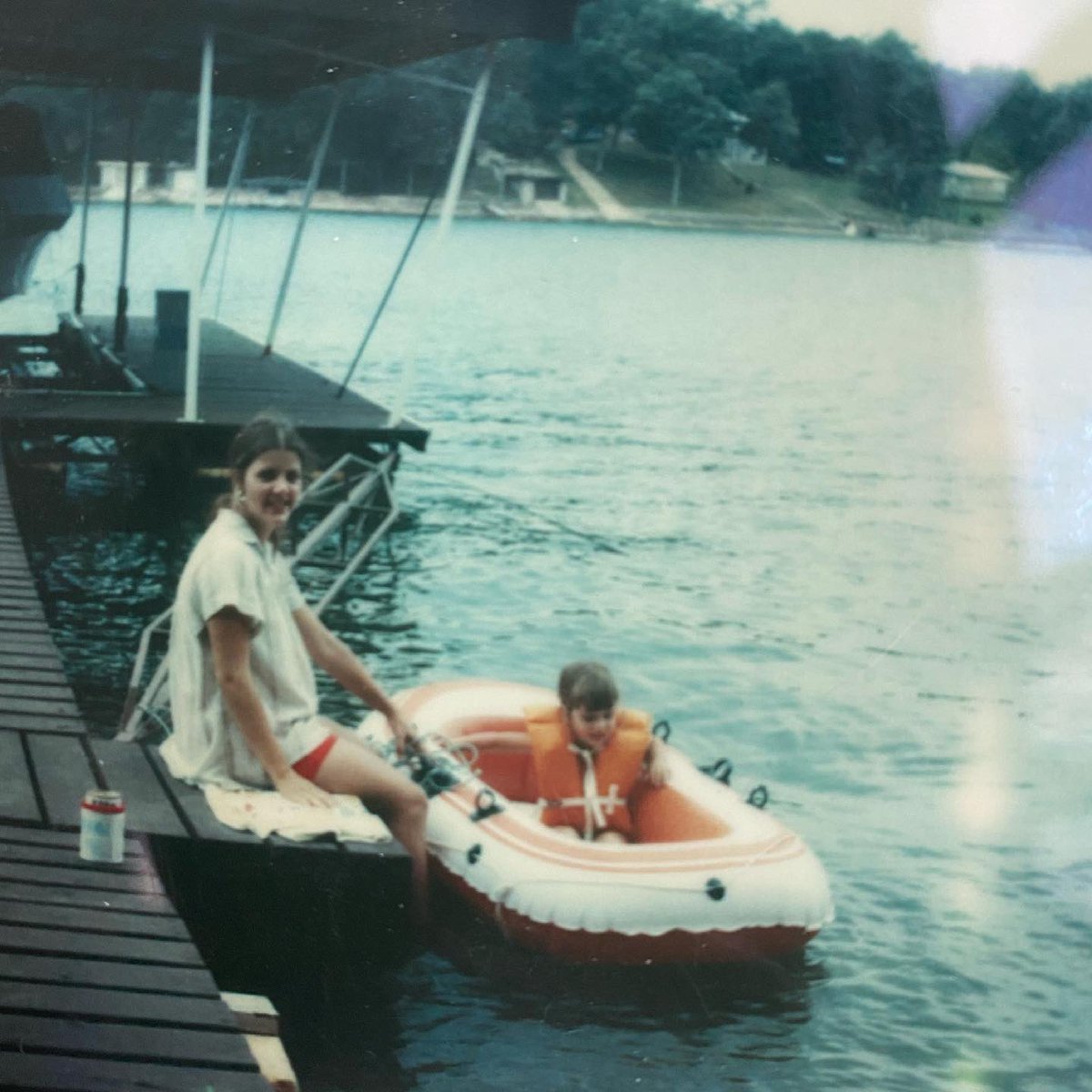 Kelli Johnson tweet media