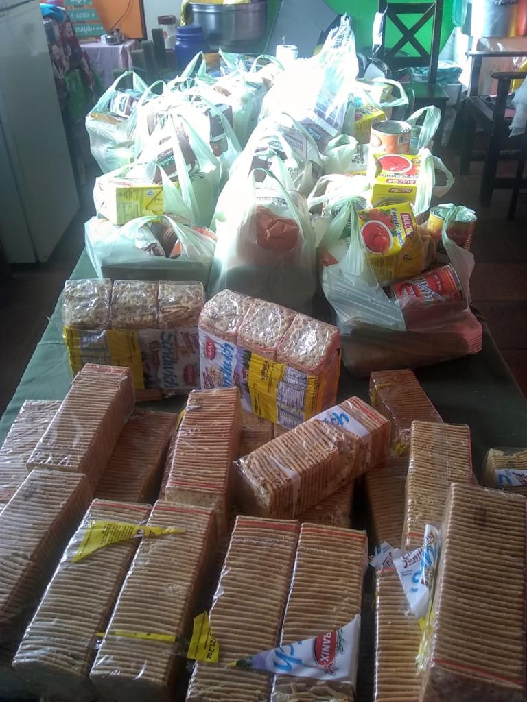 FetraesMdP's tweet photo. JORNADA NACIONAL🇦🇷 #TiagoAres

“Siempre el amor por delante.”
N.K.

🌞 🍞🥘💪
 Actividades en nuestros Espacios Comunitarios!

@Irrompiblesmdp
@efmontes @SolidaridadMd
@FetraesA
@SolidaridadFte @irrompiblesorg https://t.co/mFaGpl7bXA
