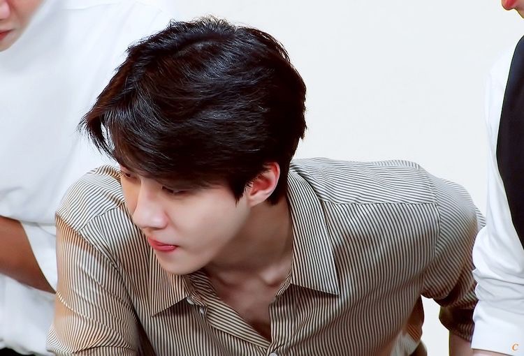 hourly sehun's tweet - hourly sehun's tweet -