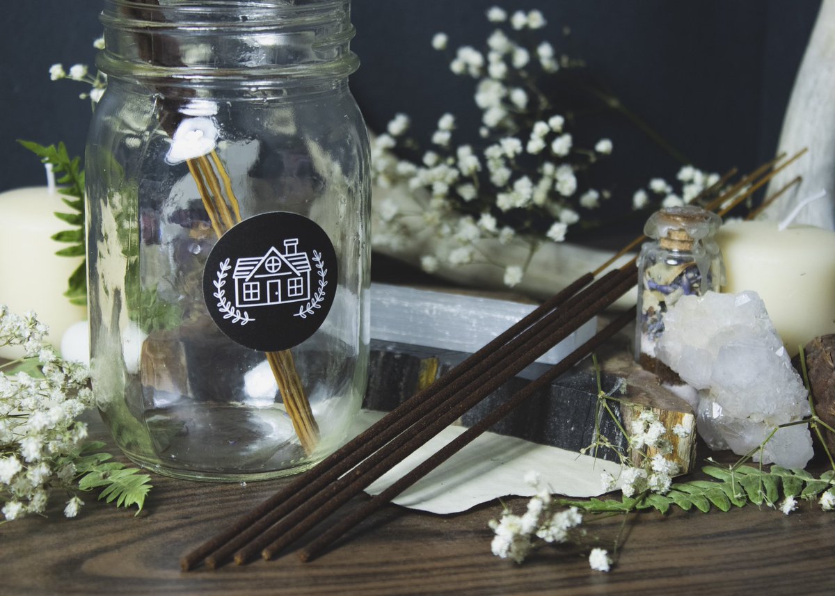 SpectralCottage's tweet image. I’m packing orders tonight ✨☁️🌙

If you order anything tonight I’ll ship it tomorrow morning🖤 we have a lot of amazing items check it out!