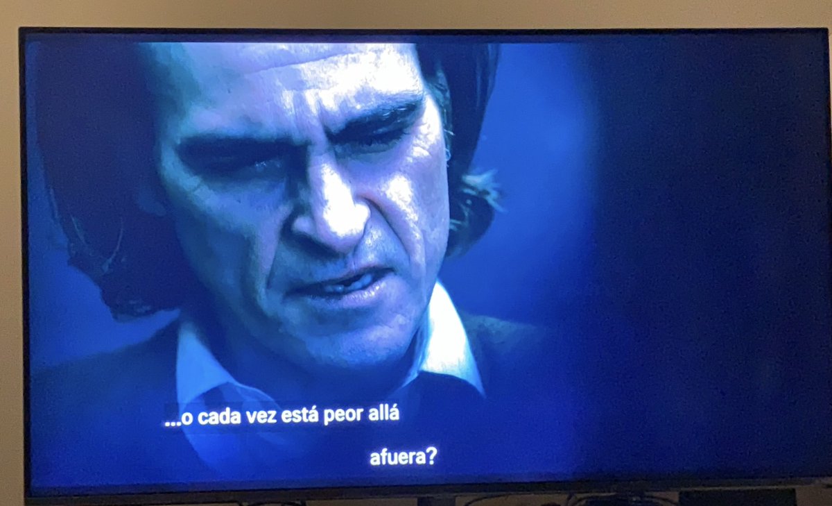 benjamurano's tweet photo. @HBOMaxLA por qué los subtítulos no están centrados en la app de la tv! https://t.co/2UPZJvSXTD