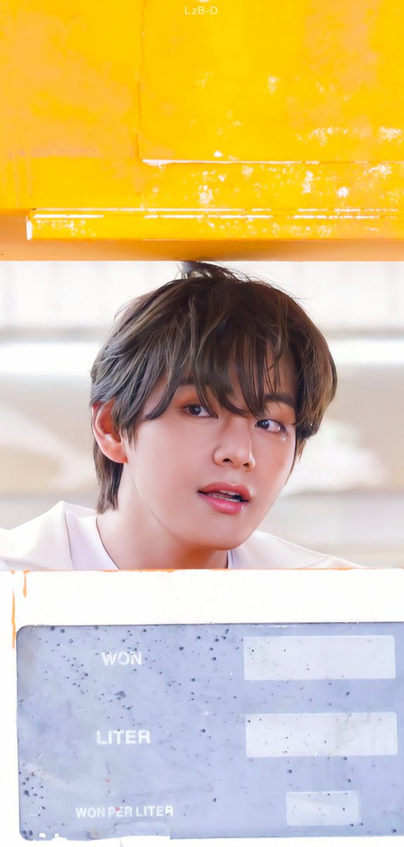 BagtanFlower's tweet photo. Sin duda taehyung tiene todo un universe en sus ojitos https://t.co/WavBFa6Htf