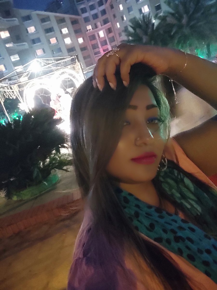 farjanatajreen's tweet photo. Flash night 💃🎆
.
.
.
.
.
.
#farjanatajreen #barsha #makeupartist #videocreator #likeer https://t.co/ERbCA1vgER
