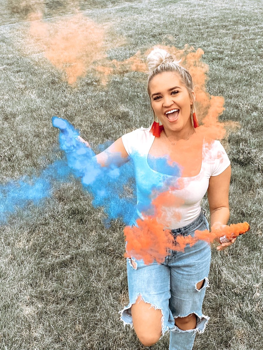 texastechadpi's tweet photo. Through the smoke your ADPI sisters will always have your back😎
Sign up with the link in our bio and find your future sisters!
#GoADPi #texasadpiproud #ttu25 #techrec21 https://t.co/8UC8OB30GF