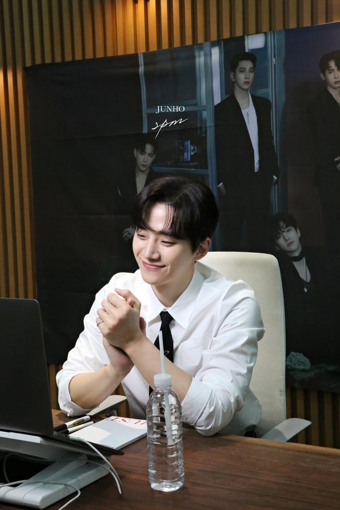 follow_2PM's tweet photo. 210705 HQ #JUNHO #준호
<MUST> VIDEO CALL EVENT

#2PM #투피엠
#MUST
#해야해 #Makeit https://t.co/GrFZNuipPu