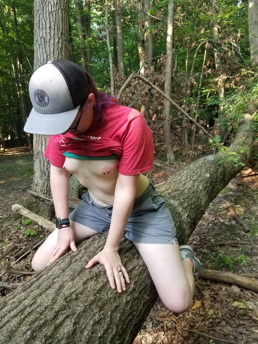 #nsfw *insert overused joke about big wood here* #smalltits #onlyfans https://t.co/Ijk00m9Up0<a href="/tag/nsfw"class="tags">#nsfw</a><a href="/tag/smalltits"class="tags"><span>#smalltits</span></a><a href="/tag/onlyfans"class="tags"><span>#onlyfans</span></a>