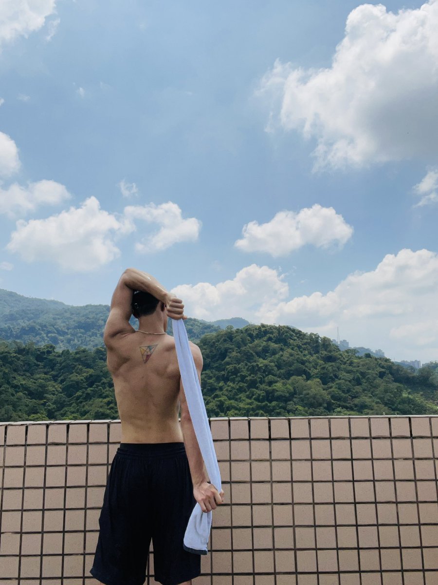 li_deyn's tweet photo. Morning ☁️ https://t.co/PkmVyTNbPn