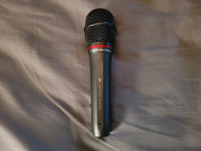 My new @AudioTechnicaUK microphone that I won from @SESystems last week. Thanks, guys! https://t.co/<a class="tags" target="_blank" title="On Twitter" href="/?out=eyJ0eXAiOiJKV1QiLCJhbGciOiJIUzUxMiJ9.eyJpYXQiOjE3MjY1MjAxNDQsImlzcyI6InR3cG9ybnN0YXJzLmNvbSIsIm5iZiI6MTcyNjUyMDE0NCwiZXhwIjoxNzU4MDU2MTQ0LCJyZWRpcmVjdF91cmwiOiJodHRwczovL3R3aXR0ZXIuY29tL0F1ZGlvVGVjaG5pY2FVSyJ9.kRY-wYzw2sF6z3gFySPWBoZKUvluUIb4g9JLGdxYC7nuWlVMSmgGWlZpRleNjT4_ZGhByk2upOfqDdd4LqiuFQ">@AudioTechnicaUK</a><a href="/tag/ukraine"class="tags"><span>#ukraine</span></a><a href="/tag/prayforpeace"class="tags"><span>#prayforpeace</span></a><a href="/tag/prayforukraine"class="tags"><span>#prayforukraine</span></a><a href="/tag/prayersforukraine"class="tags"><span>#prayersforukraine</span></a>