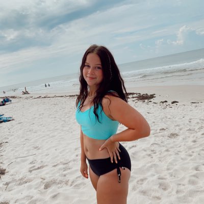 ashleighodge's tweet photo. #NewProfilePic https://t.co/S5DiCrudaQ