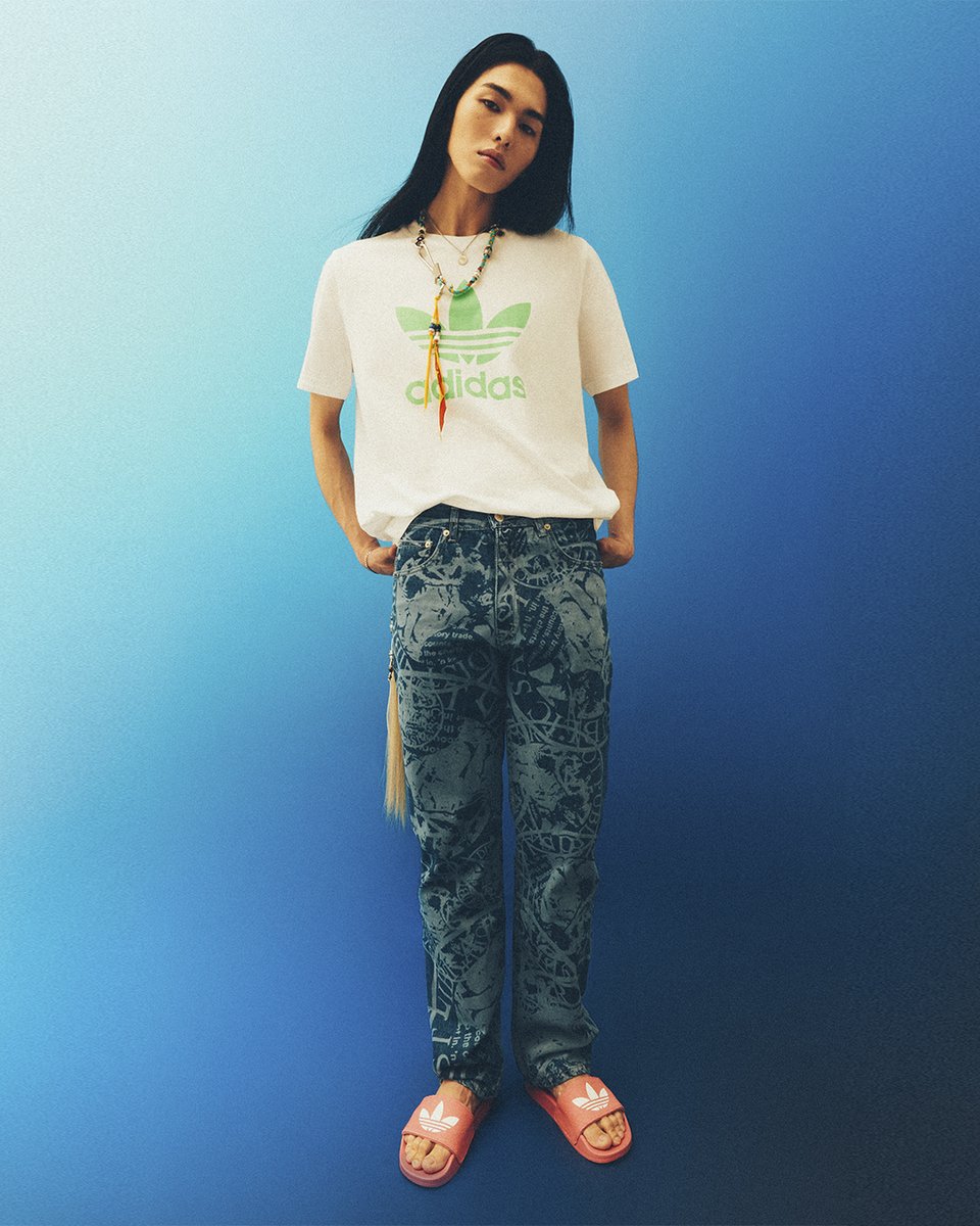 Originals_kr's tweet photo. JOEGUSH์ ํจ๊ปํ๋ SUMMER STYLING
๋ฐ๋๊ณผ ํฐ์
์ธ ์ ์ฌํํ ์คํ์ผ๋ง์
์ก์ธ์๋ฆฌ์ ํ์คํ
ํค ์ปฌ๋ฌ์จ์ด๋ก ํฌ์ธํธ๋ฅผ ๋ํด ์์ฑํ๋ ์ธ๋จธ ๋ฃฉ.
@joegush
์ถ์ต์ ๋จ๊ธฐ๊ณ ์ถ์ ์ฌ๋ฆ,
๋ถ์๊ธฐ๋ฅผ ๋ํด์ฃผ๋ ๋ฒ ์ผ์ด์
๋ฃฉ
#์๋๋ค์ค์ค๋ฆฌ์ง๋์ค #์คํ์ผํฝ #์กฐ๊ฑฐ์ฌ #adidasOriginals #stylepick #JOEGUSH https://t.co/0ZpJopsuQh