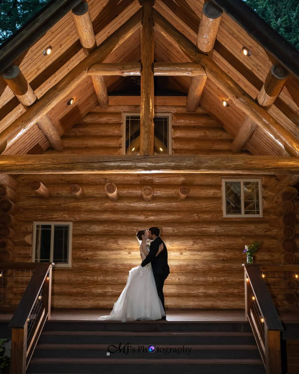 MJsPhotography2's tweet photo. #weddingmasterpieces
#wedding
#weddinginspiration
#theknot
#theknotweddings
#fineartfriday
#pnwphotographer
#oregonphotographer
#modernbride
#weddingmasterpieces
#bridalguide
#itstartedwithyes
#100_layercake
#stylemepretty
#bride
#zenfolio https://t.co/GfQoRnnOIW
