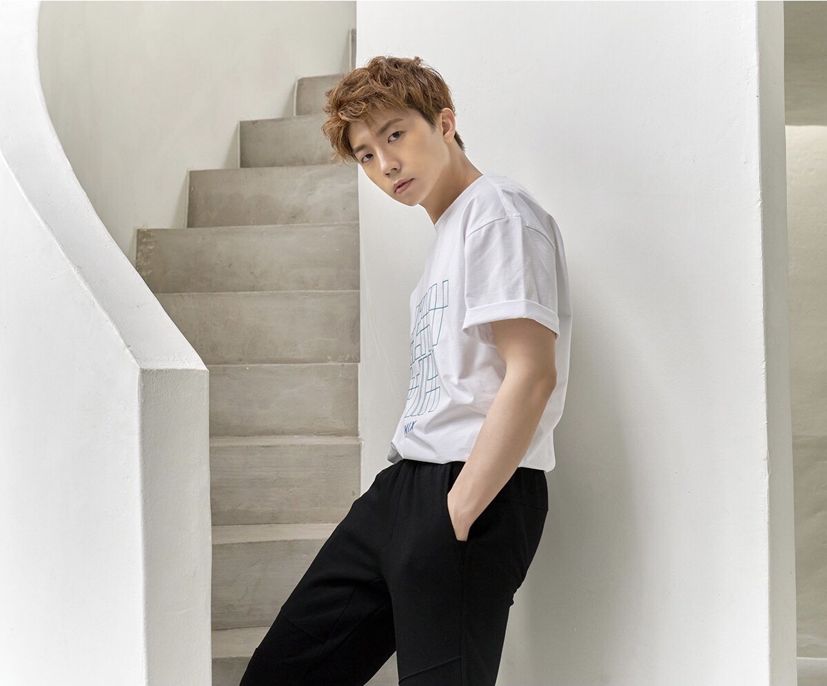 WOOYOUNGLOOKS tweet picture