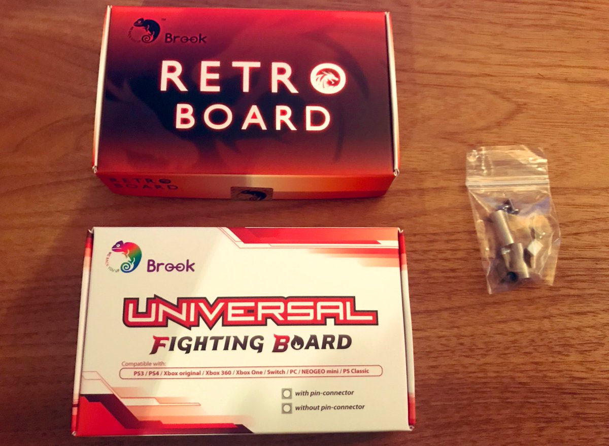 RagRetro's tweet photo. HORIのアケコンを改造してついに自分的最強のアケコンができた〜!
レトロフリークを含めたほぼ全てのハードで使えます。ドリキャスのシューティングで遊んでました。
#unversalfightingboard #retroboard https://t.co/ACriu9aVGJ