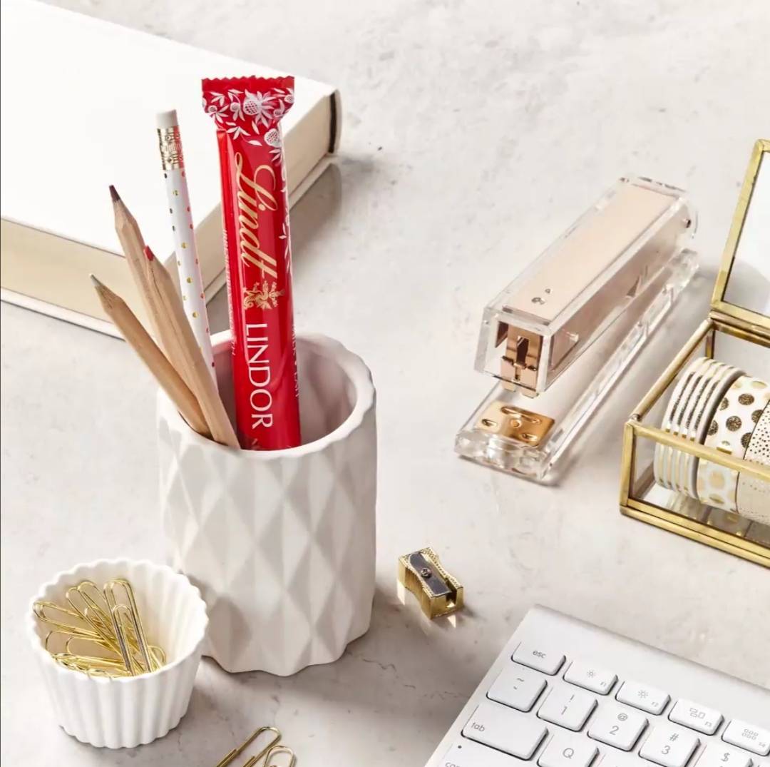 eurostoremv's tweet photo. LINDOR Milk Chocolate Stick - The perfect motivation you will need~๐
#EuroStore #EuroStoremv #iLoveEurostore #FoodShopping #Maldives #HealthyFood #HealthyEating #ShopNow https://t.co/jVt8W4KrFw
