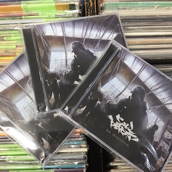 diskunion_SCMS's tweet photo. ◎7/6(火)新譜入荷◎
#SOULPARTY / DA BACYARD (REISSUE)(CD)
#ELEKING エレキング / VOL.27(BOOK)
#APRILSET / 歩いて帰ろう(7")
本日も新譜入荷です!!
https://t.co/aeSU0KZu5B https://t.co/Qp0ZEE6igh