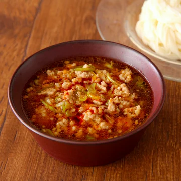 スタミナをつけたいときにもおすすめ？！旨辛な味付けがたまらない素麺レシピ！