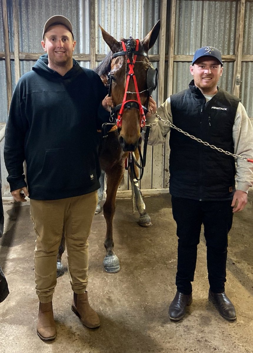 Elegant Jet won the 2180m Scanlons Dairy Centre Terang Trot in a mile rate of 2:05:0
Trained by <a href="/paddylee10/">Paddy Lee</a>
And that makes it a driving treble for local super star <a href="/JLee_8/">Jason Lee</a>
Congratulations to owners: <a href="/dizzgardiner7/">Darcy Gardiner</a> <a href="/LewyTaylor7/">Lewy Taylor</a>, Levarg Racing Group &amp; James Reicha