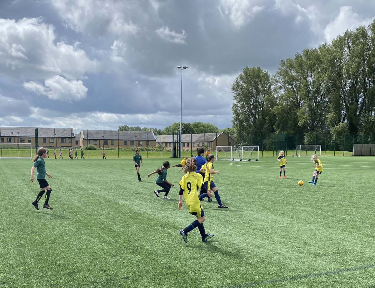WestOxonSSP's tweet photo. Great to seee @stjohncarterton and @TowerHillSchoo1 in the U11 Girls football county final. Thank you to @Advance_TOA for hosting. Great to see so many girls playing football @YouthSportTrust https://t.co/0OgIWPRr5F