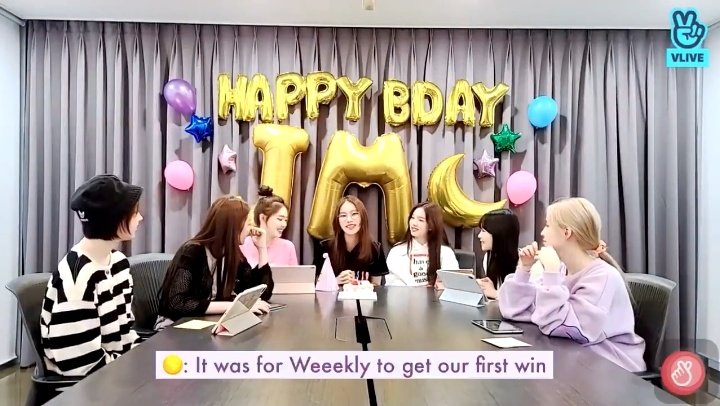 WeeeklyProjects's tweet image. Next up on our list is Weeekly&apos;s first win next comeback!👏👏