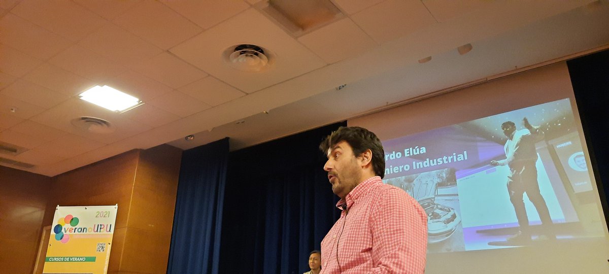 RauldelBarrio's tweet photo. #CursosdeVerano 2021 @eelua "El Mejor MBA son los Proyectos del Emprendimiento, deben ser los inspiradores del Cambio" #MasterMind e inteligencias colectivas @UBUEstudiantes #TALKSChanges #BeChange https://t.co/gGSc7NaMAN