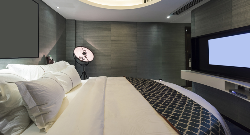 ChrysalisRefurb's tweet photo. Technology has grown to play a major role in our lives – imagine not being able to browse the Internet on your phone? Naturally, its reach has spread significantly in the #hospitality sector. Read more. https://t.co/cJCeHVD83N #hotelrefurb #refurbishment #hoteldesign #hotel https://t.co/r4MPjHUwv1