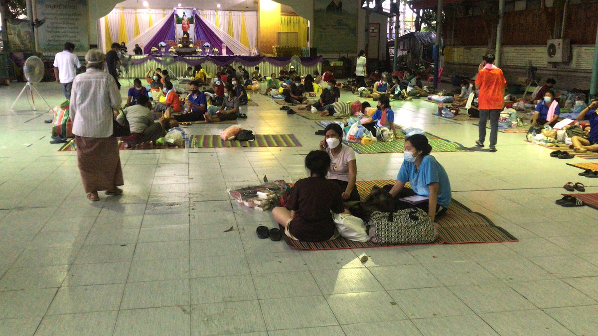 ทีมหน้างานแจ้งเข้าครับ ขอเปิดรับบริจาคเครื่องนอน อุปกรณ์อาบน้ำ ขันอาบน้ำ จำนวนมาก ณ ศูนย์อพยพโรงเรียนวัดบางพลีใหญ่ #โรงงานกิ่งเเก้วไฟไหม้